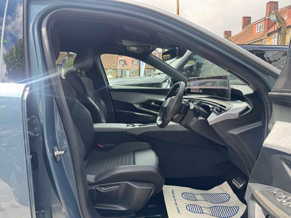 Peugeot 3008 Active Black #12