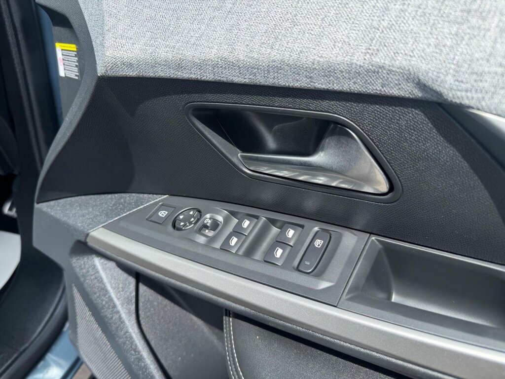 Peugeot 3008 Active Black #26