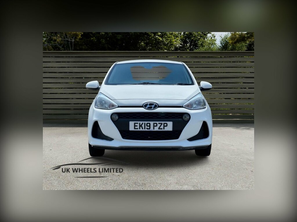 Hyundai I10 1.2 Se Euro 6 EK19PZP White #2