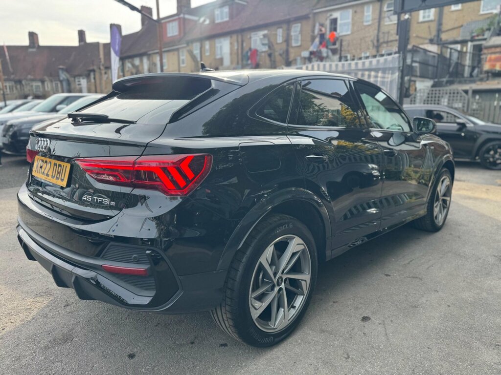 Audi Q3 1.4 Tfsie 45 Black Edition Sportback S Tronic Euro Black #6