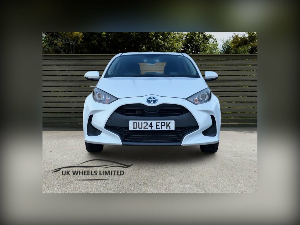 Toyota Yaris 1.5 Vvt-h Icon E-cvt Euro 6 Ss DU24EPK White #2