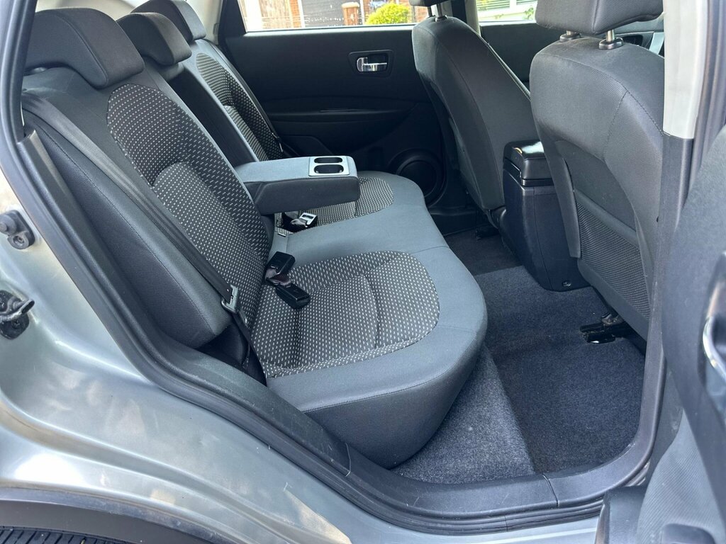 Nissan Qashqai 1.6 Acenta Hatchback Beige #9