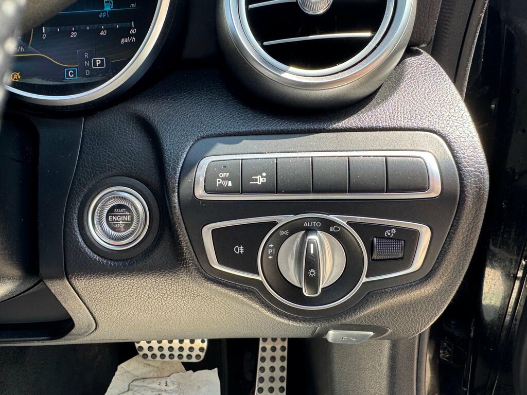 Mercedes-Benz C Class C200 Amg Line 9G-tronic Red #23