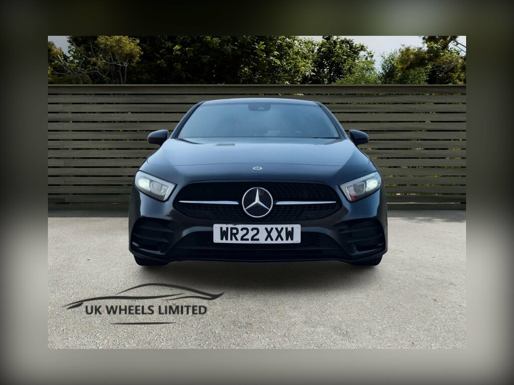 Mercedes-Benz A Class 1.3 A200 Amg Line Edition Executive 7G-dct Euro Black #2