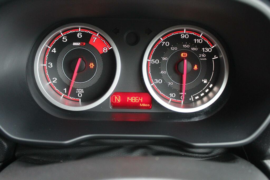 MG MG3 Exclusive Nav Vti-tech Black #26