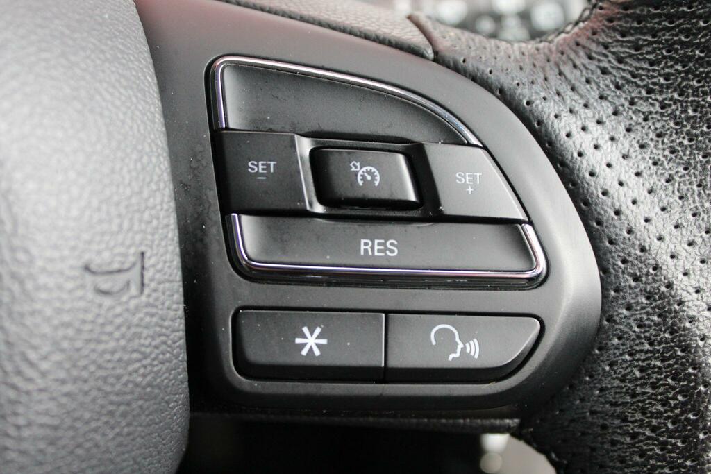 MG MG3 Exclusive Nav Vti-tech Black #28