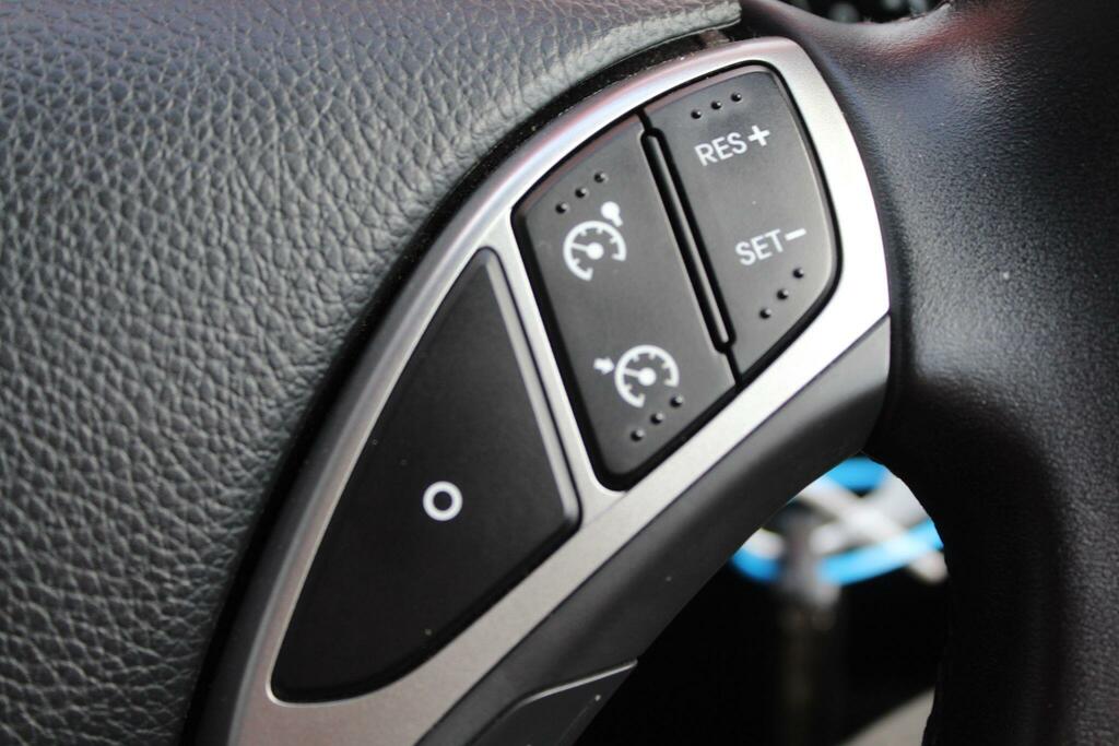 Hyundai I30 Crdi Se Blue Drive Blue #24