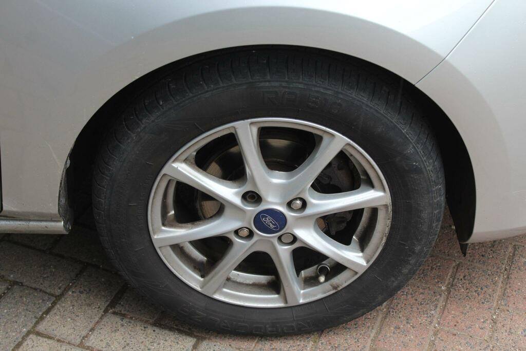 Ford Fiesta Hatchback AE67VBC Silver #2