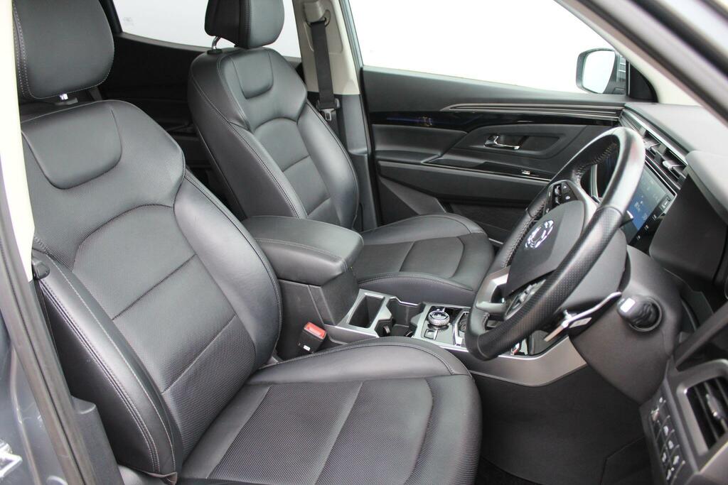 SsangYong Korando Ultimate Auto Red #8