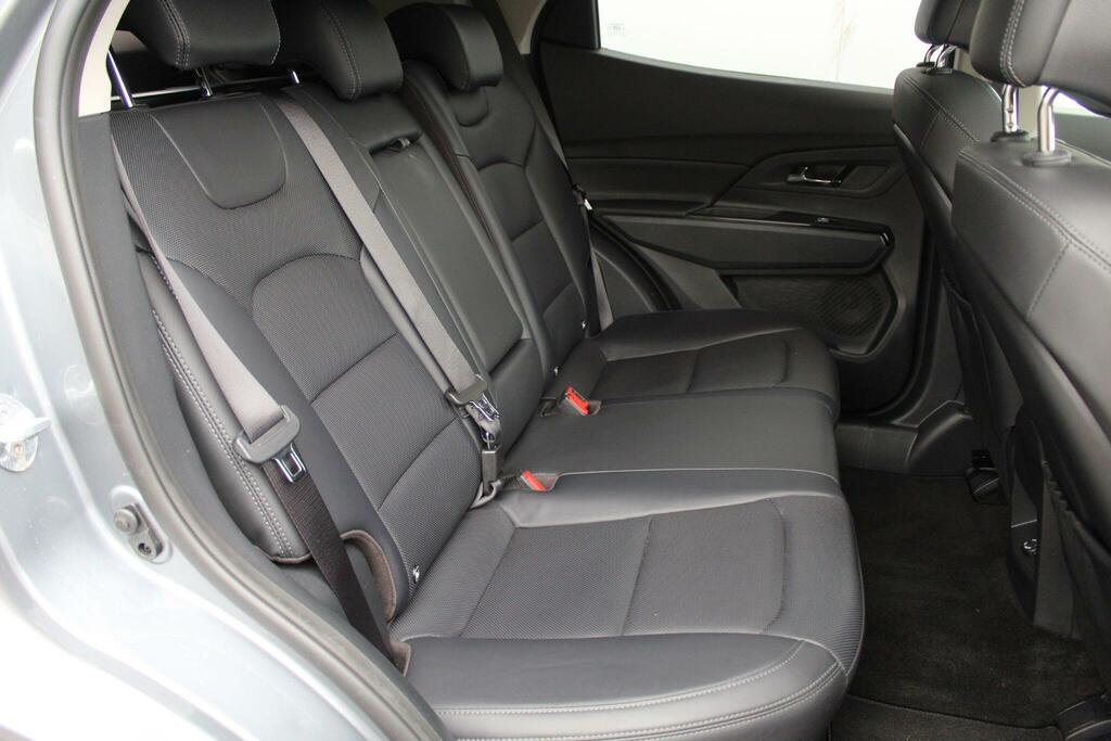 SsangYong Korando Ultimate Auto Red #9