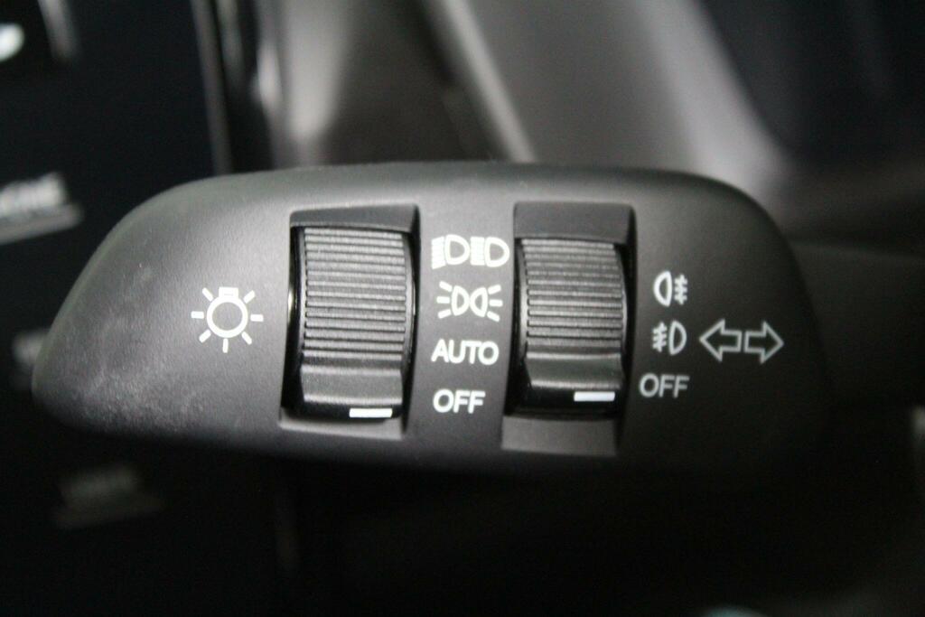 SsangYong Tivoli 1.5 K40 - 2026 75 Blue #22