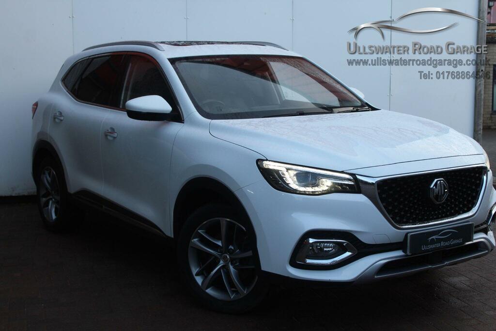 MG HS Suv White