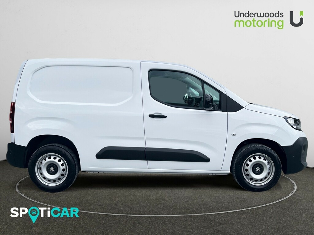 Vauxhall Combo 1.5 Turbo D 100Ps Prime Plus H1 Van DL75YWW White #4