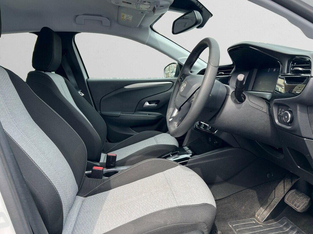 Vauxhall Corsa-e 100Kw Design 50Kwh FG74MVJ White #2
