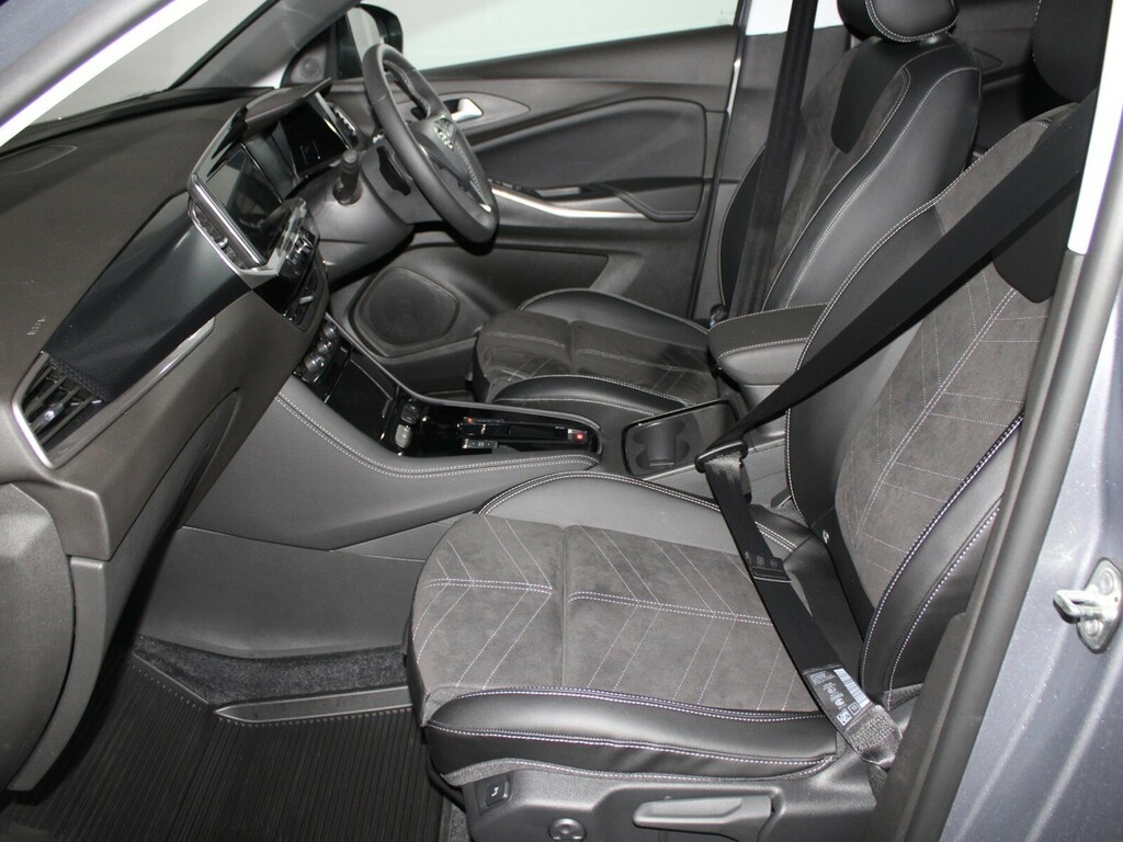 Vauxhall Grandland 1.2T 130Ps Ultimate Grey #2