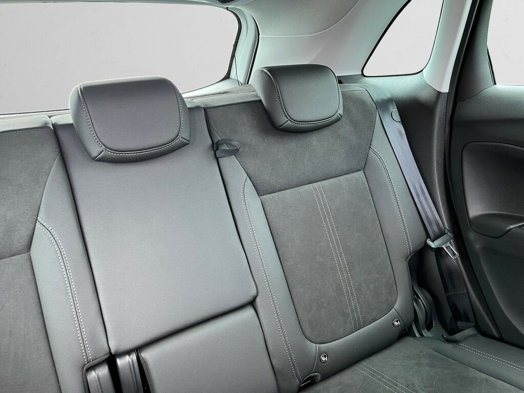 Vauxhall Crossland Ultimate Black #14