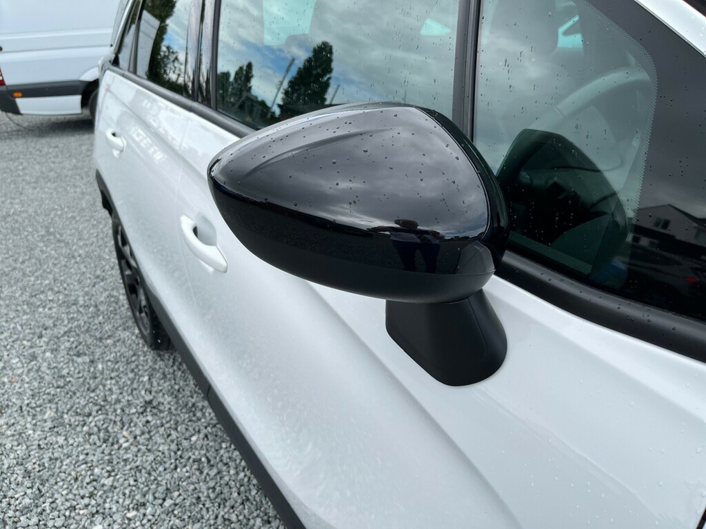 Vauxhall Crossland Ultimate Black #32