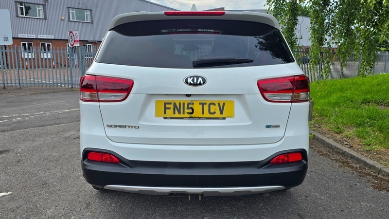 Kia Sorento 2.2 Crdi Kx-4 Suv FN15TCV White #6