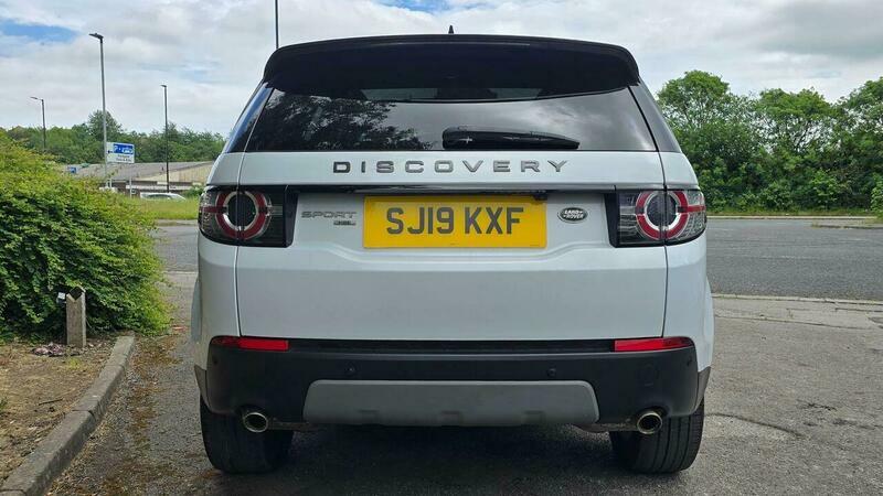 Land Rover Discovery Sport 2.0 Td4 Landmark SJ19KXF White #6