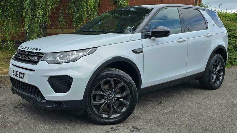 Land Rover Discovery Sport 2.0 Td4 Landmark SJ19KXF White #2