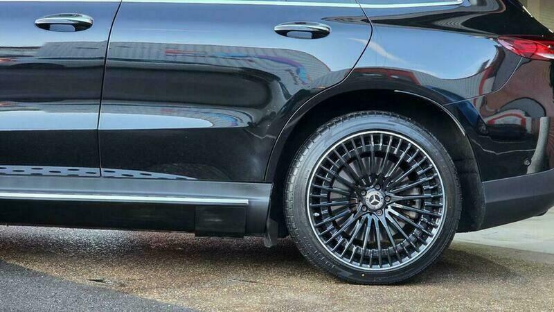 Mercedes-Benz EQC Eqc 400 300Kw Amg Line 80Kwh Grey #23