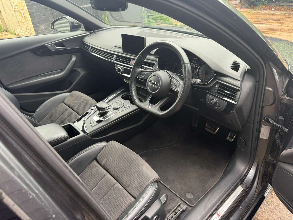 Audi A4 2.0 A4 Black Edition 40 Tfsi FP68OEB Grey #4