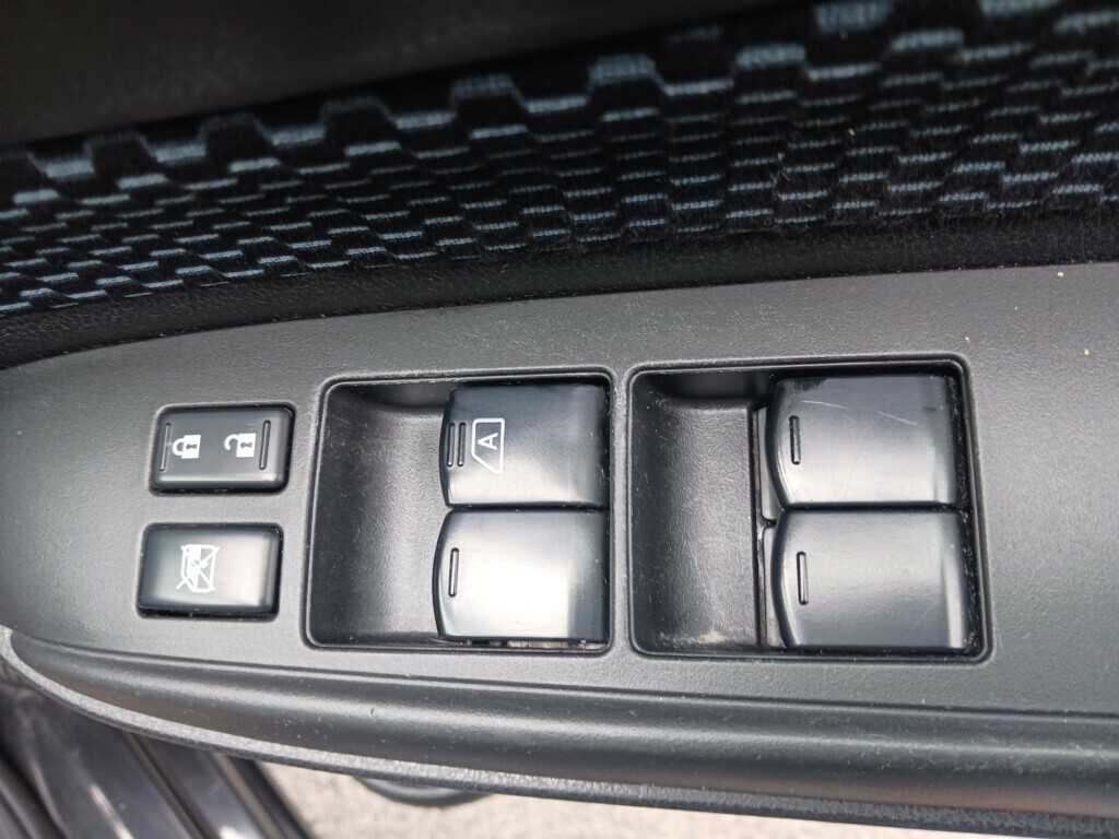 Nissan Note 1.2 Dig-s Tekna Hatchback Cvt Euro 5 S Black #11