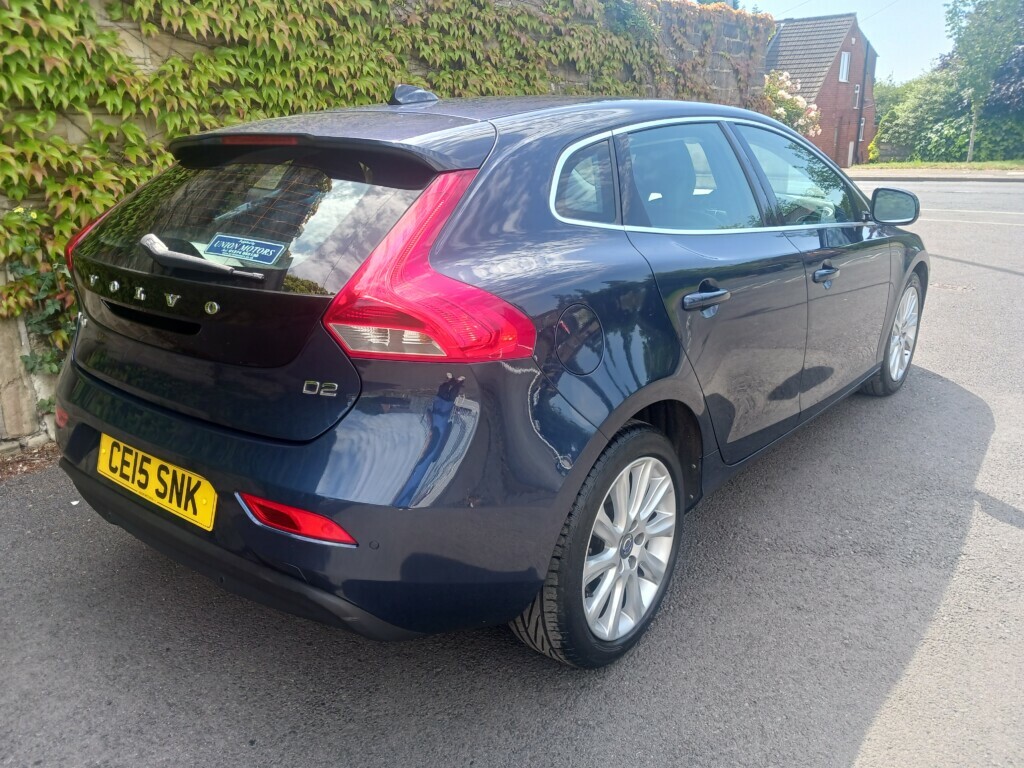 Volvo V40 2.0 D2 R-design Lux Euro 6 Ss White #23
