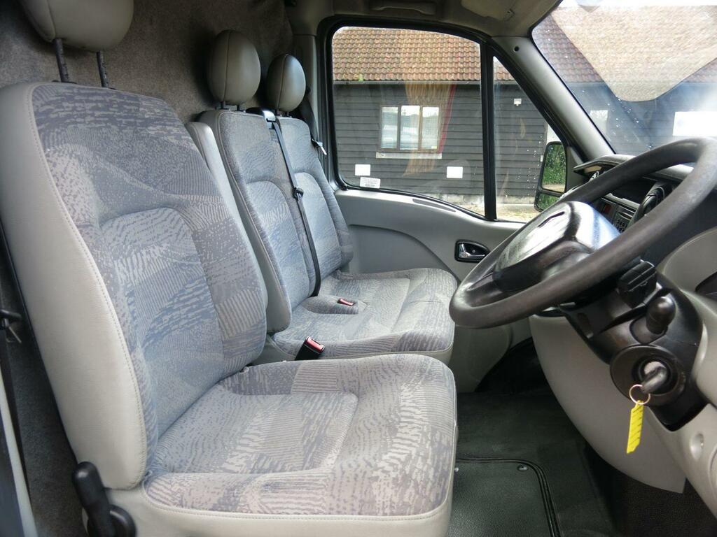 Renault Master Panel Van 2.5 Td Dci 3.5Ton Horse Box 2004 Grey #6