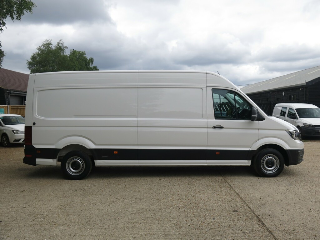 Volkswagen Crafter Panel Van 140Hp Trendline Aircon Euro 6 Highroof DE21HYM White #4