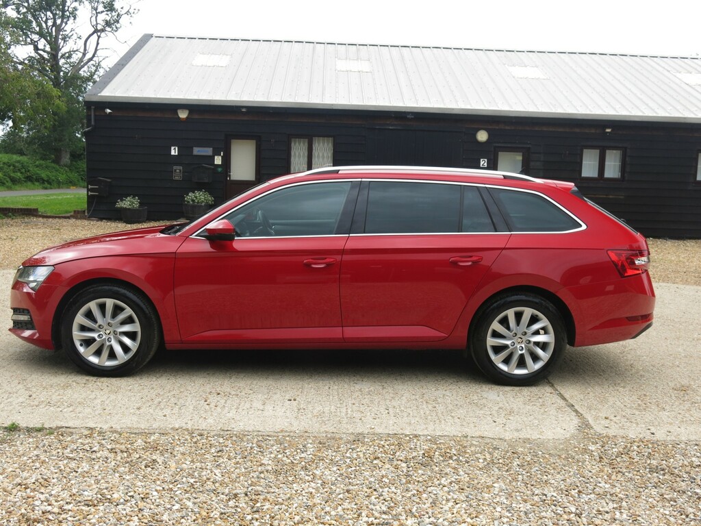 Skoda Superb 150Hp Se Technology Red #4
