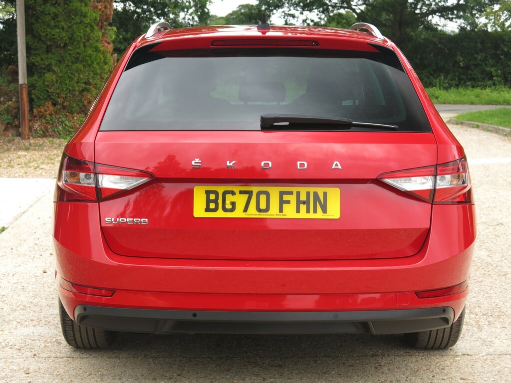 Skoda Superb 150Hp Se Technology Red #6