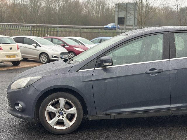 Ford Focus 1.6 Zetec Navigator Hatchback Eu NX64HFT Blue #6
