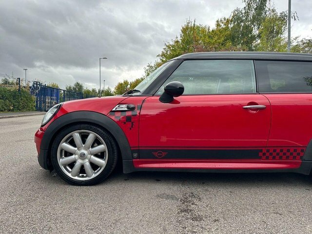 Mini Clubman Clubman 1.6 Cooper S 172 Bhp Red #6