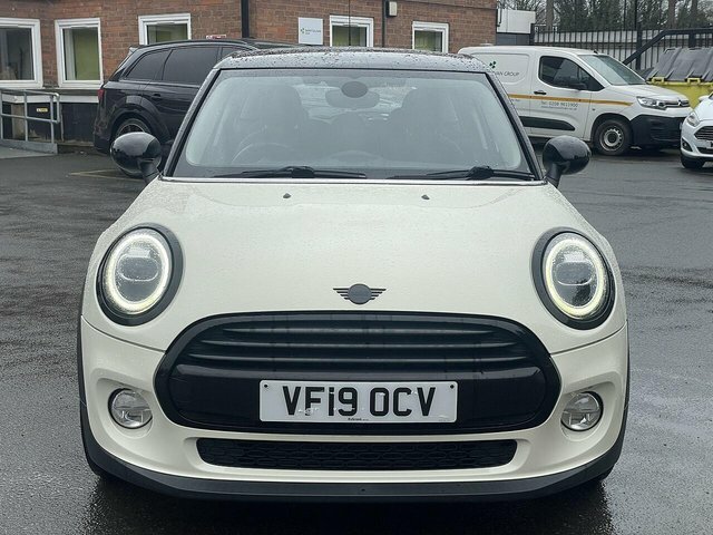 Mini Hatch 1.5 Cooper Classic Hatchback Eur VF19OCV White #3