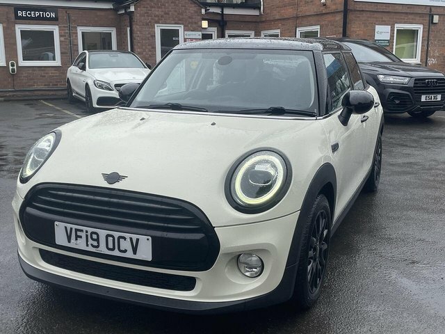 Mini Hatch 1.5 Cooper Classic Hatchback Eur VF19OCV White #4