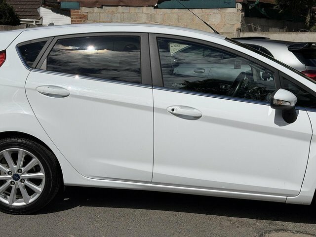 Ford Fiesta 1.0T Ecoboost Titanium Hatchback Powers EO66KWM White #6