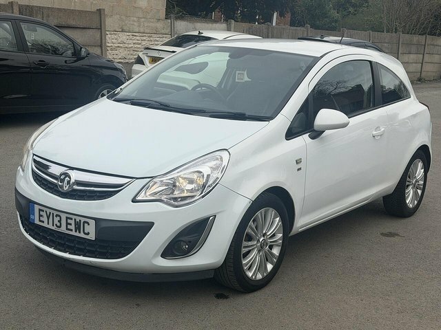 Vauxhall Corsa 1.4 16V Se Hatchback Euro 5 100 P EY13EWC White #6