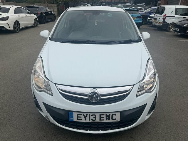 Vauxhall Corsa 1.4 16V Se Hatchback Euro 5 100 P EY13EWC White #4