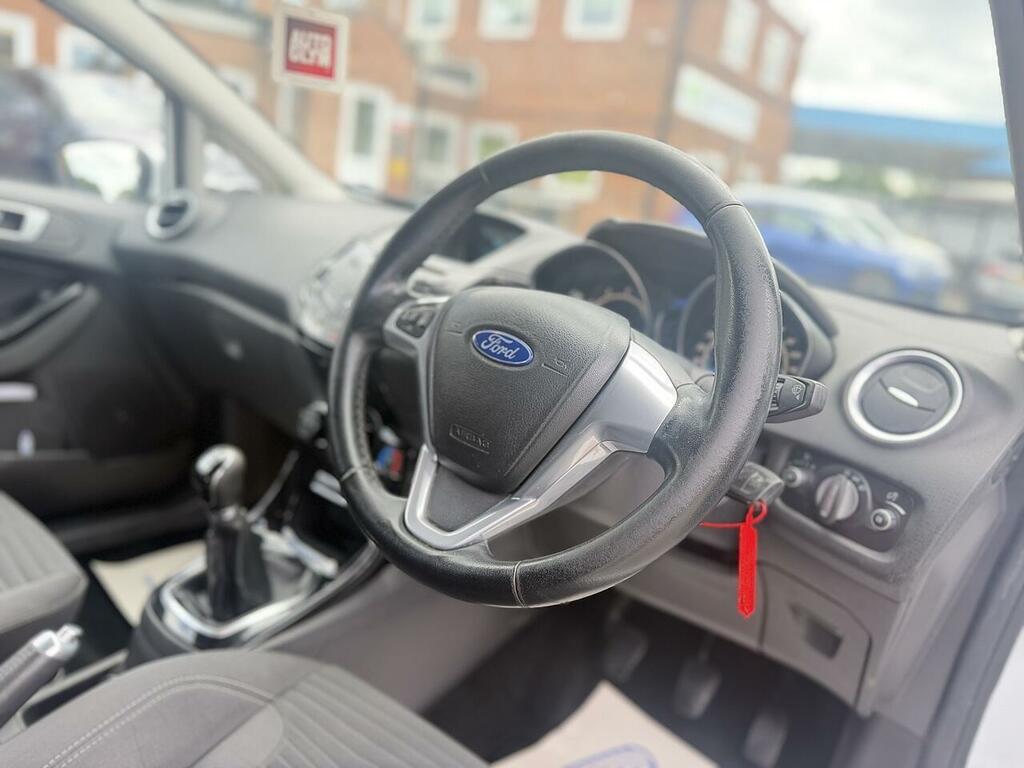Ford Fiesta 1.0T Ecoboost Zetec Hatchback Eu EY13WDW White #2