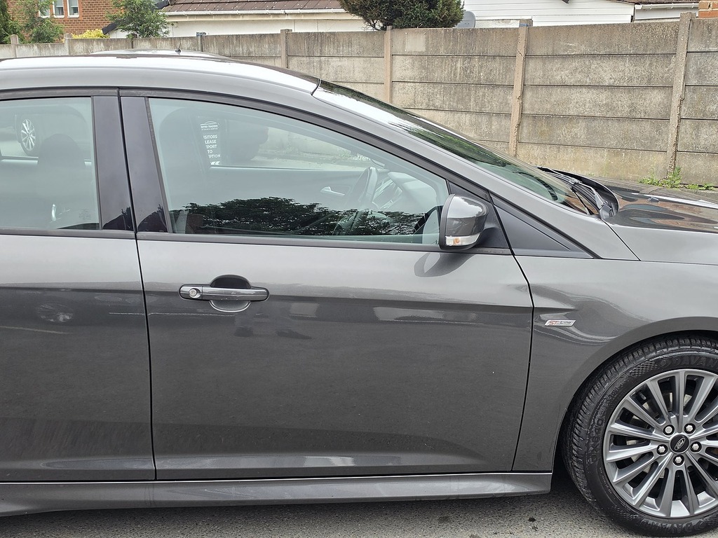 Ford Focus 1.0T Ecoboost St-line Hatchback Eu DK18UPD Grey #6