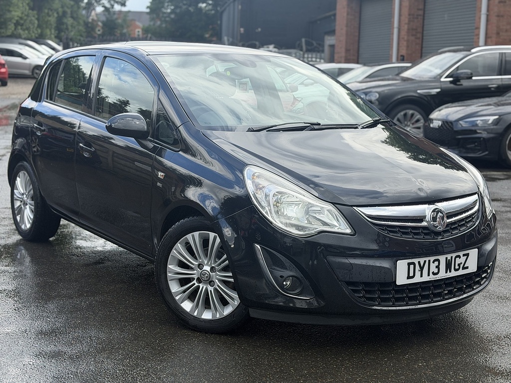 Vauxhall Corsa 1.4 16V Se Hatchback Euro 5 100 P DY13WGZ Black #3