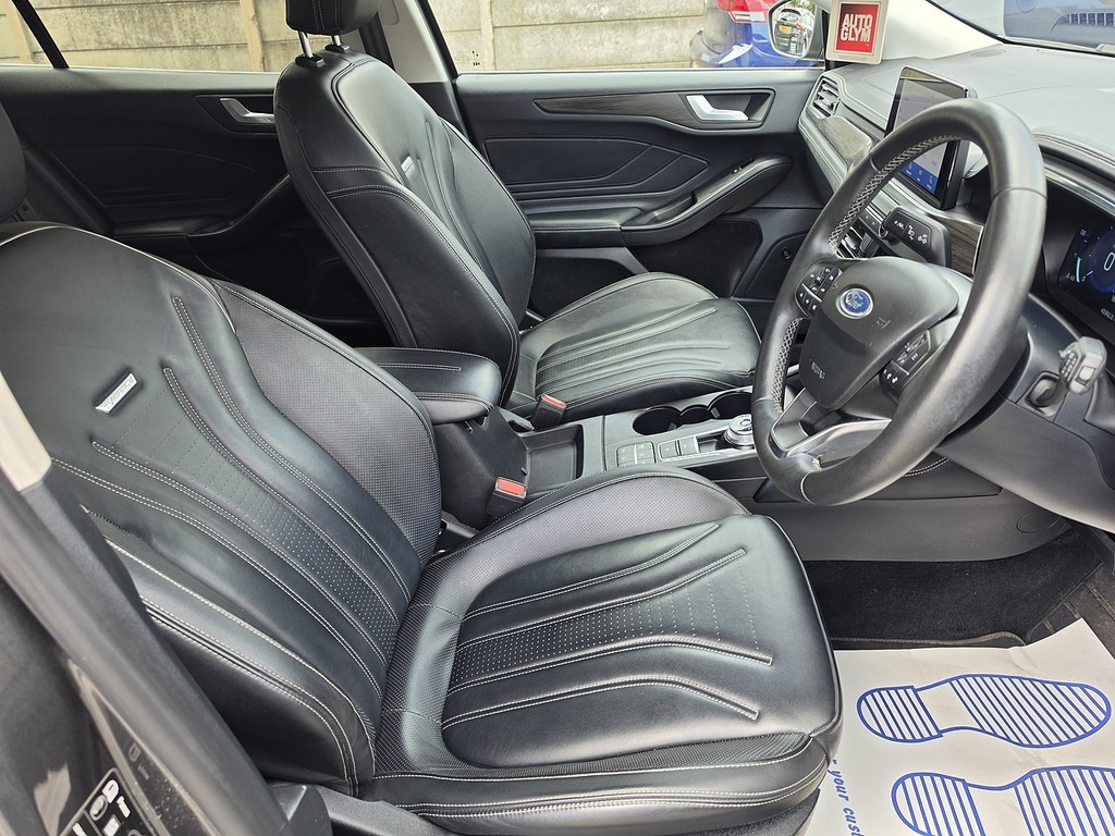 Ford Focus 1.5 Ecoblue 95 Zetec Red #38