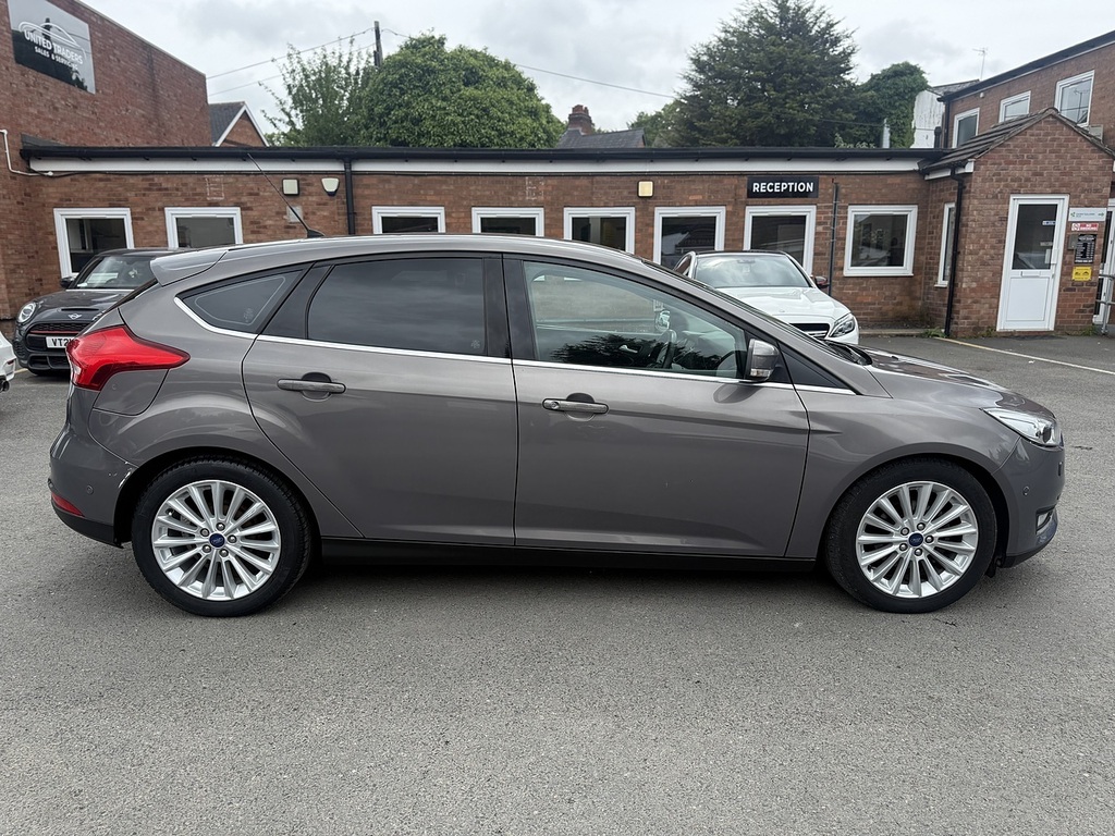 Ford Focus Zetec S Blue #10