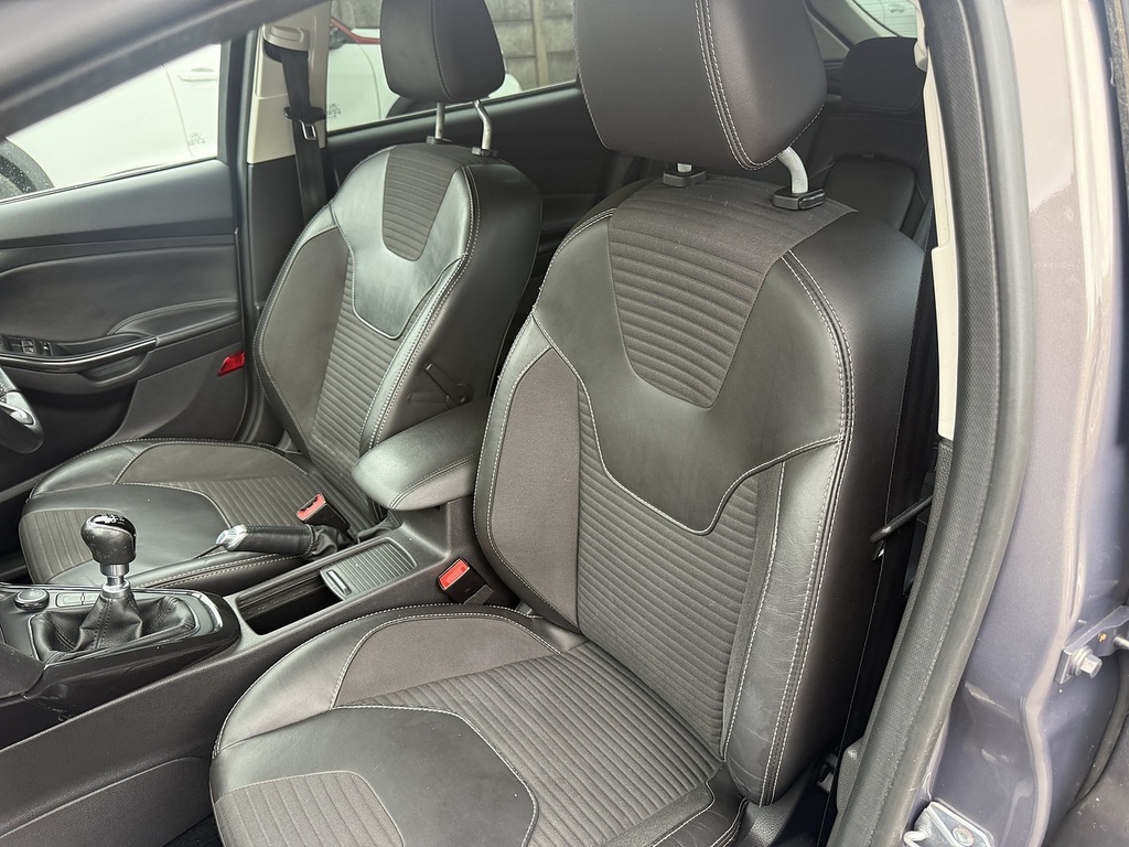 Ford Focus Zetec S Blue #23