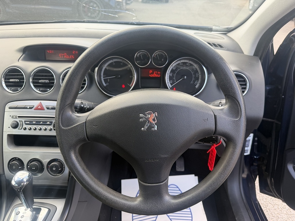 Peugeot 308 Hatchback 1.6 Black #26