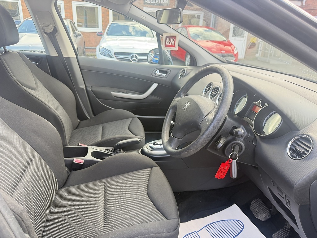 Peugeot 308 Hatchback 1.6 Black #8