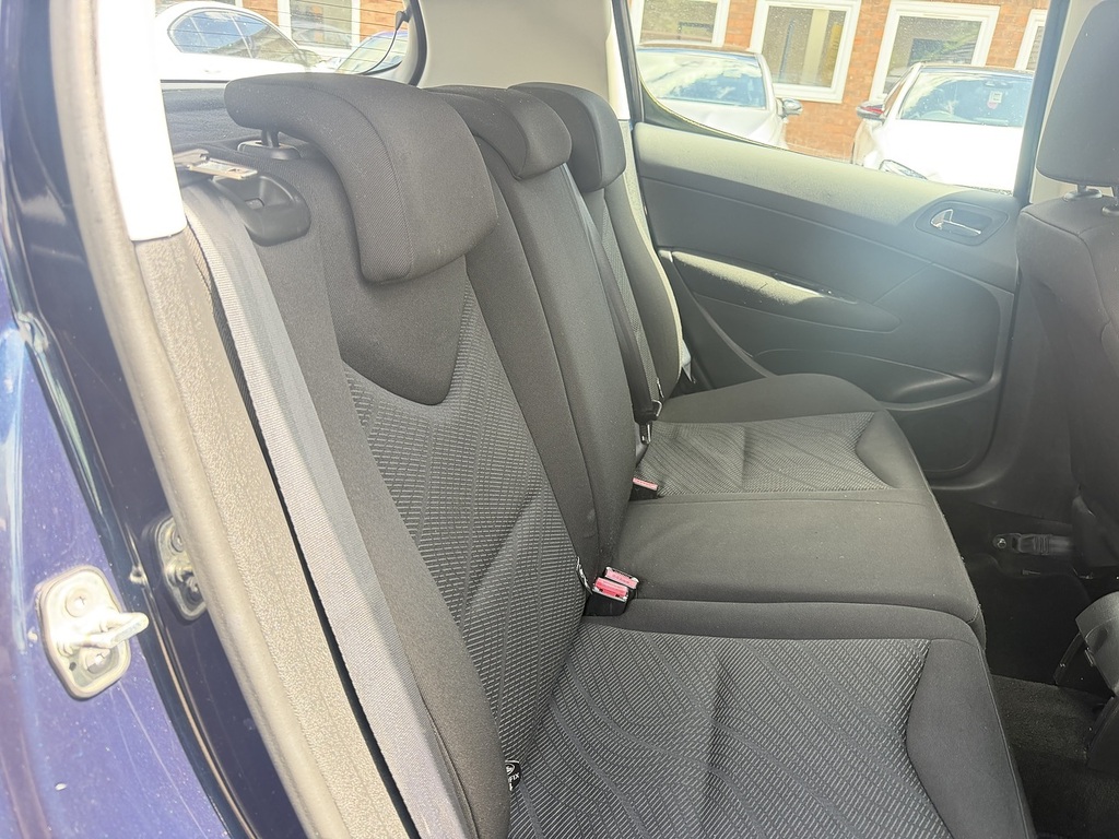 Peugeot 308 Hatchback 1.6 Black #42