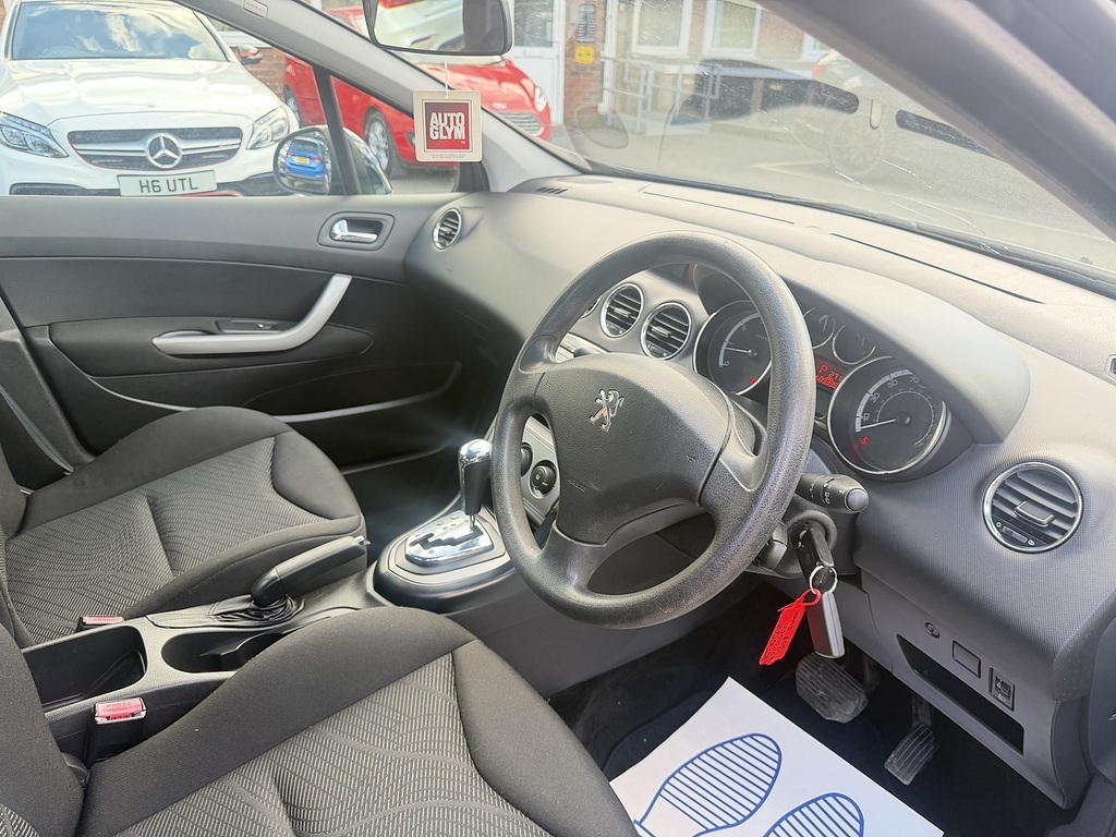 Peugeot 308 Hatchback 1.6 Black #24
