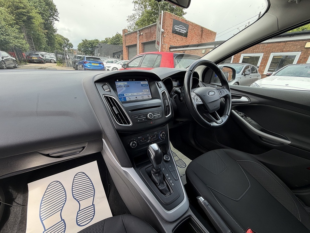 Ford Focus 1.0 Ecoboost 125 Zetec White #51